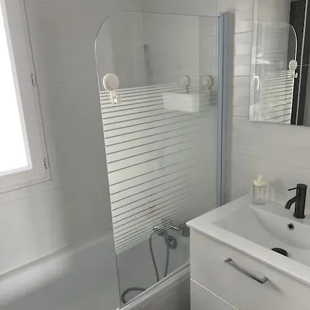 Apartment Maison Tres Agreable. Saint-Fons